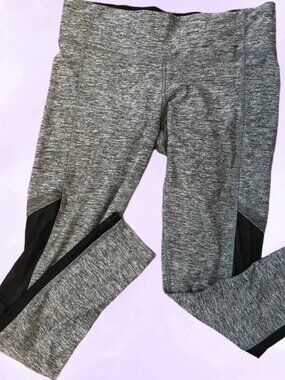 PINK Victoria's Secret ultimate mesh leggings in gray and black size small.